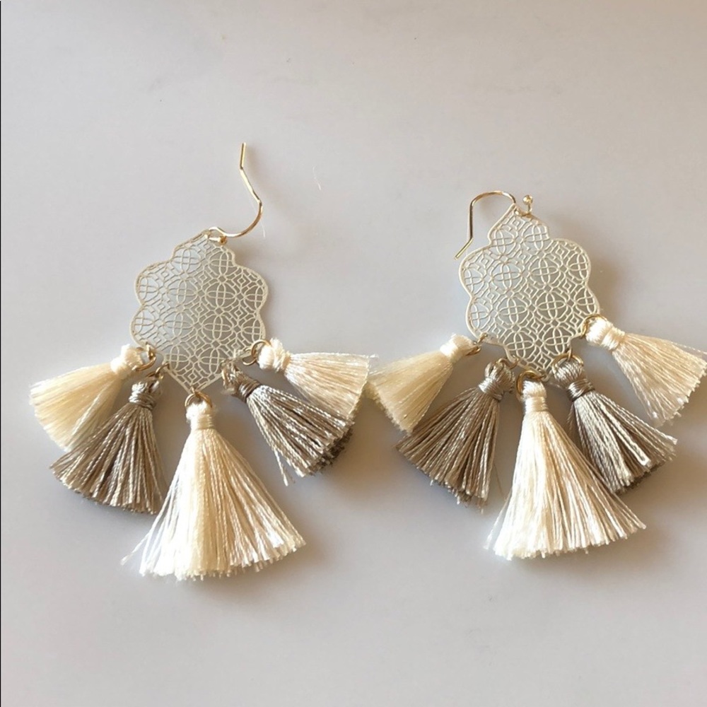 Ivory/taupe Filigree Tassel earrings - Picture 2 of 3